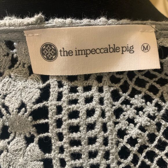 The Impeccable Pig Top Size Medium - Picture 4 of 6